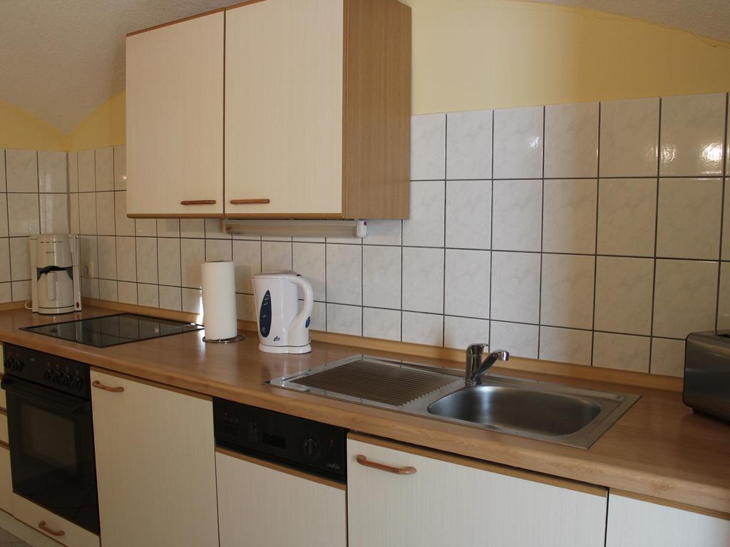 Comfy Apartment In Weissig With Garden Exterior photo